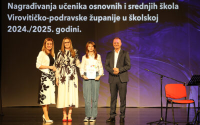 Učenica Nikolina Baro na dodjeli nagrada za uspjeh na državnom natjecanju LIK 2025.